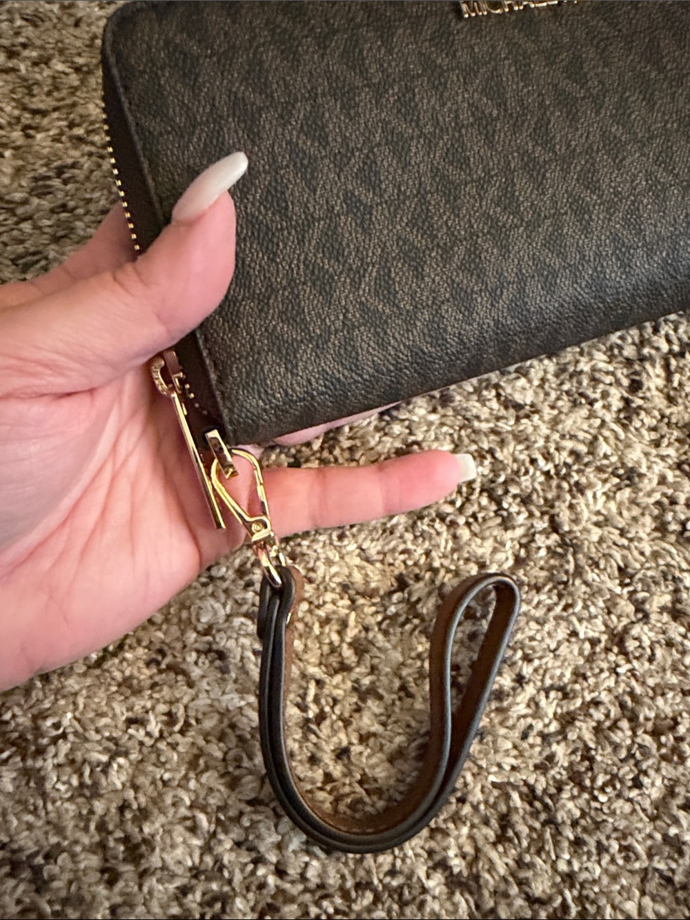 Matching Micheal Kors purse & wallet - Picture 2 of 9